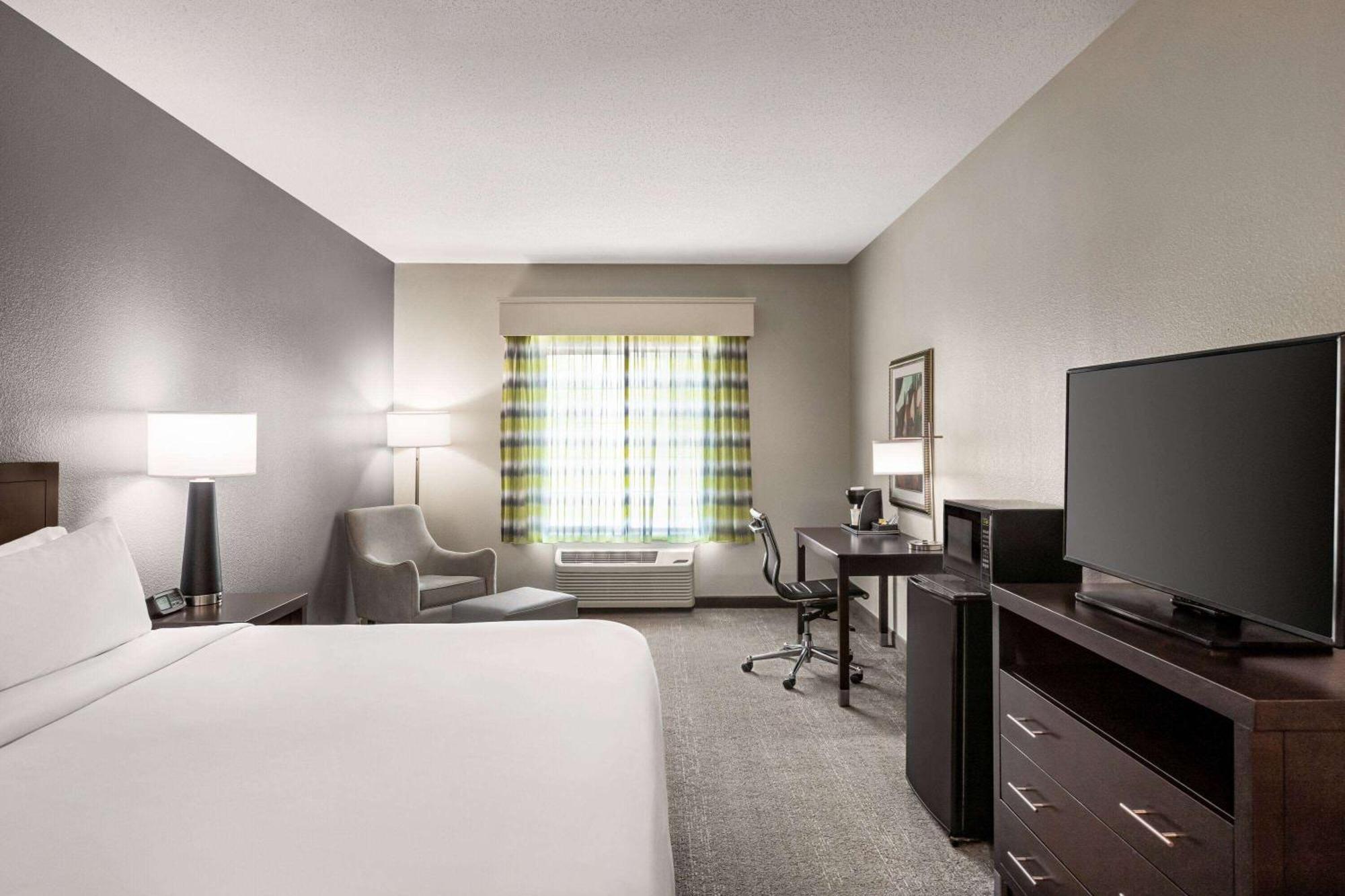 Wingate By Wyndham Savannah I-95 North Порт Уэнтворт Экстерьер фото