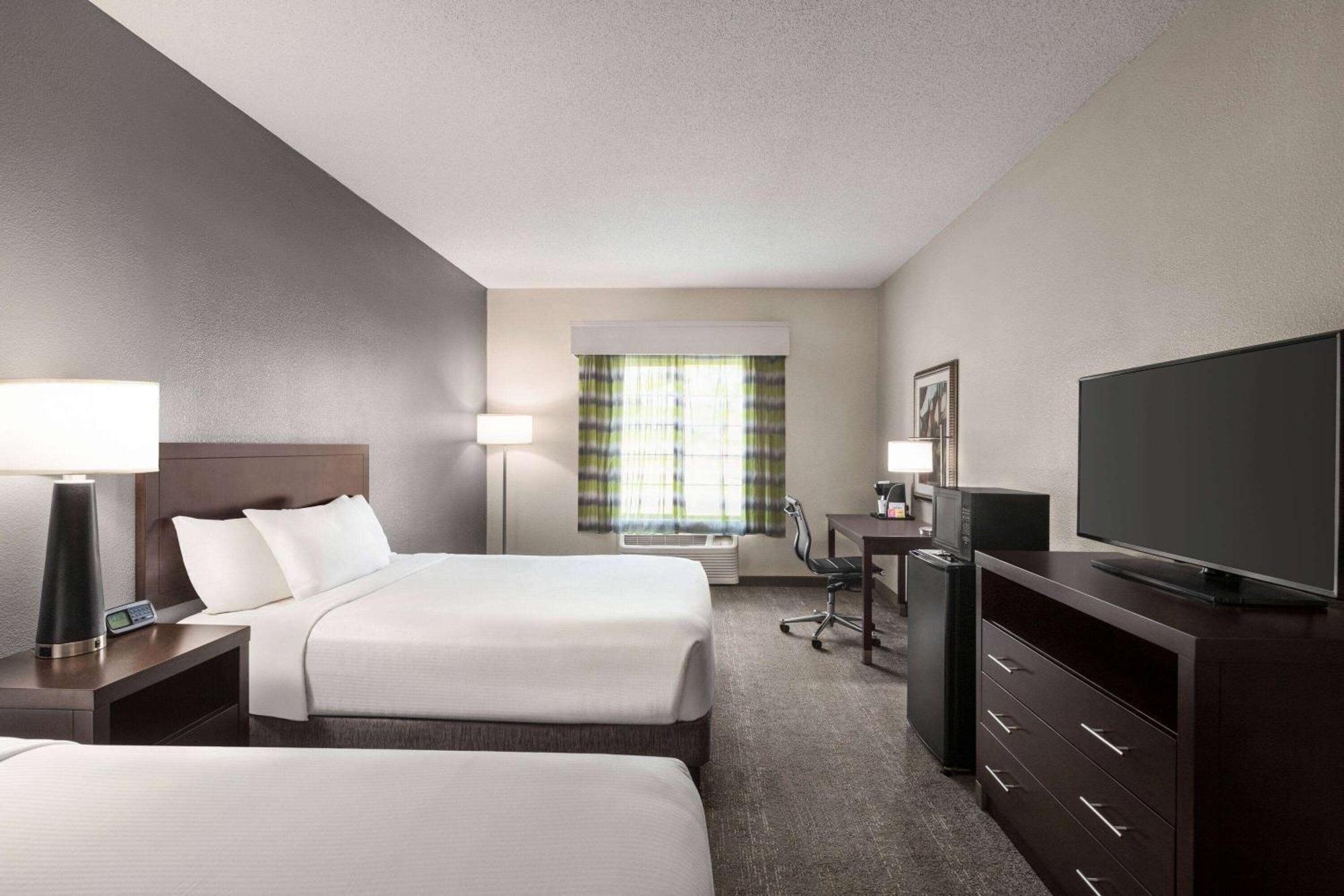 Wingate By Wyndham Savannah I-95 North Порт Уэнтворт Экстерьер фото