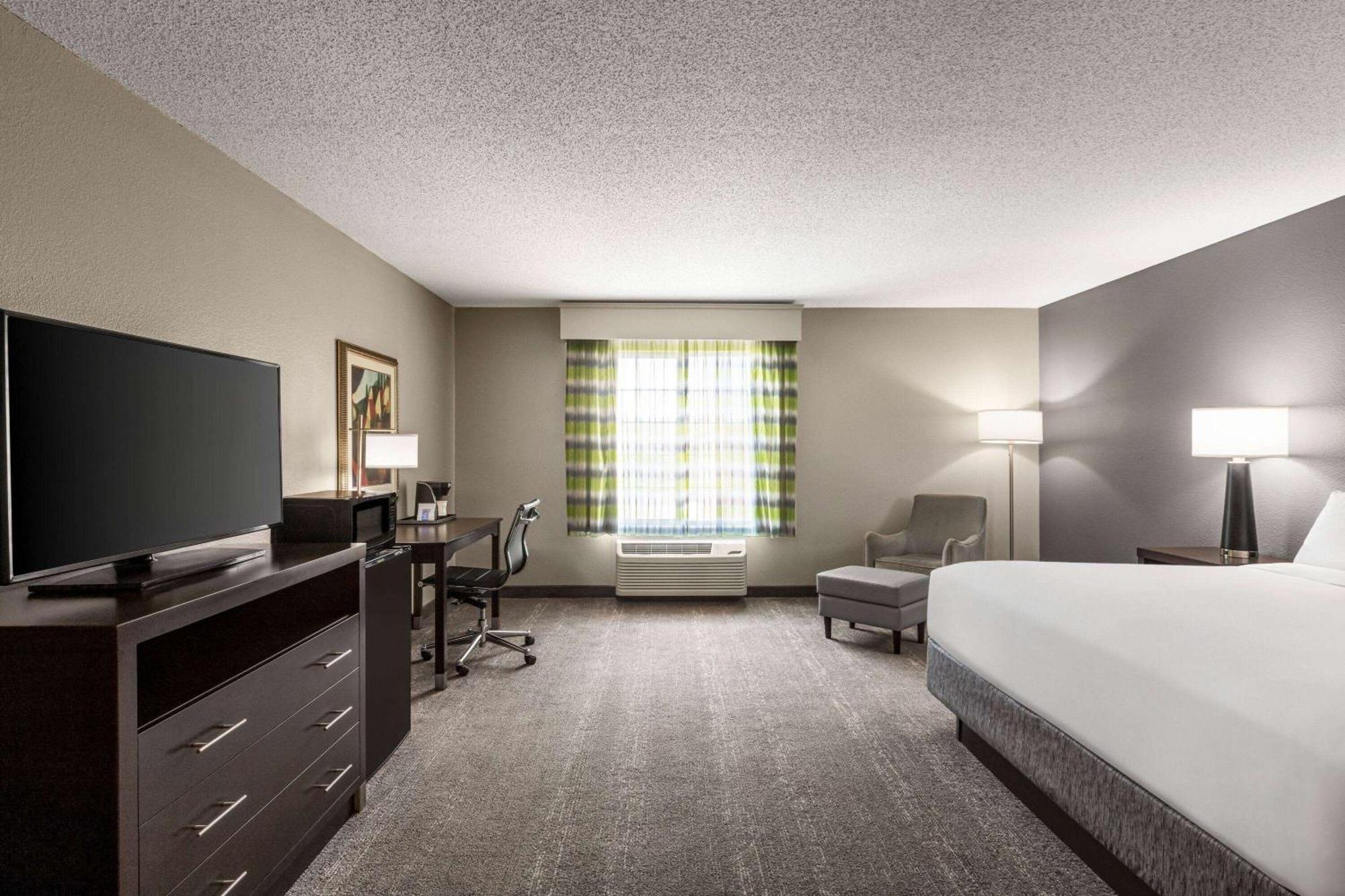 Wingate By Wyndham Savannah I-95 North Порт Уэнтворт Экстерьер фото